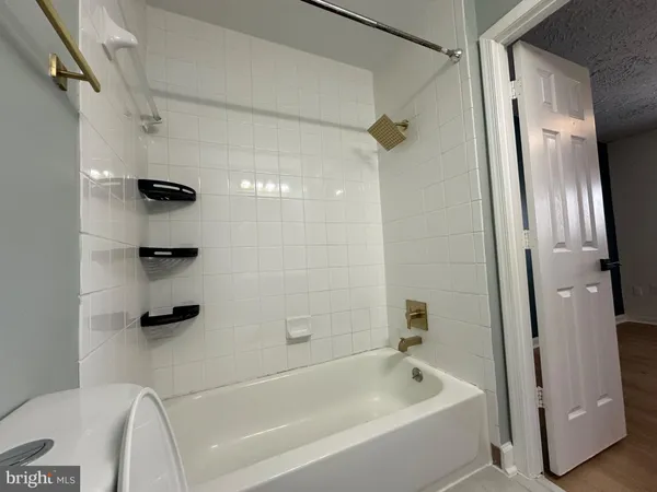 $2,700 | 8282 White Pine Drive, Manassas Park, VA 20111