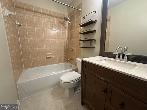 $2,700 | 8282 White Pine Drive, Manassas Park, VA 20111