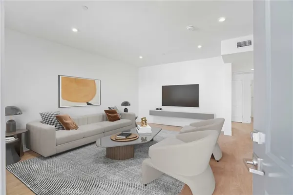 $2,371 | 8750 Sepulveda Boulevard, Unit 409, North Hills, CA 91343