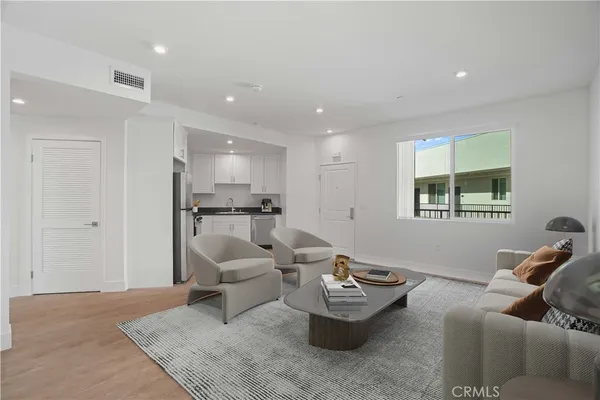$2,371 | 8750 Sepulveda Boulevard, Unit 409, North Hills, CA 91343