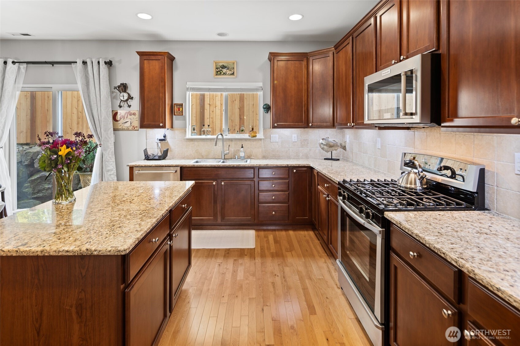 24007 42nd Avenue Southeast Bothell, WA 98021 - Photo 11 of 31