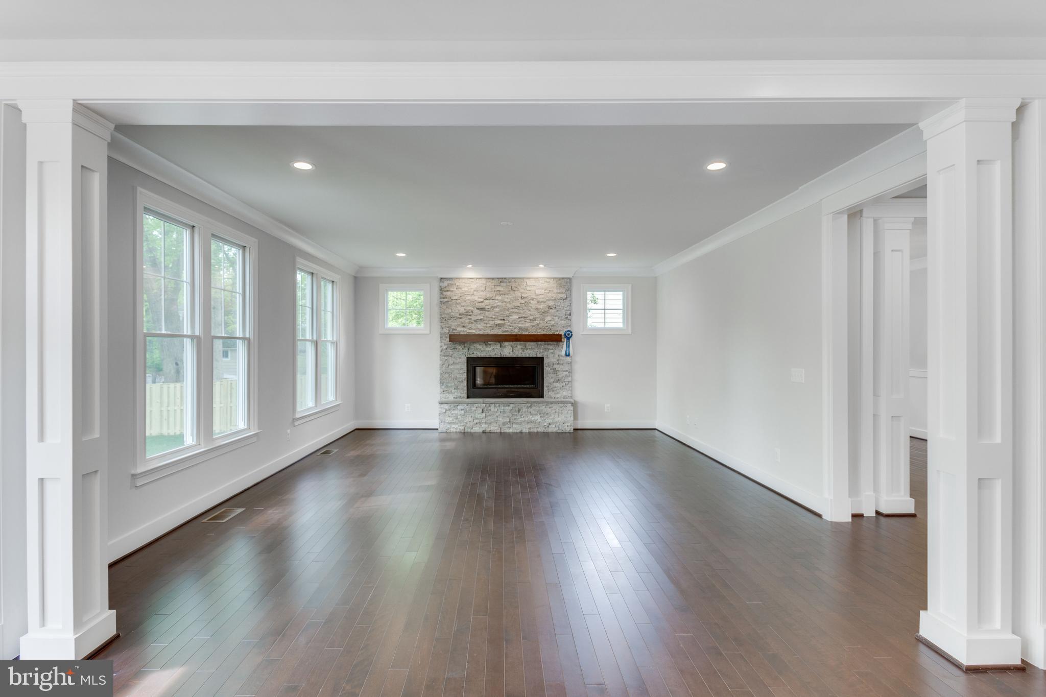 305 Cabin Road Southeast Vienna, VA 22180 - Photo 7 of 25 FAMILY-ROOM W/ GAS FIREPLACE.