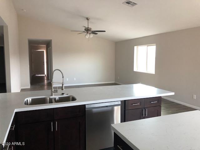 2854 East Roeser Road Phoenix, AZ 85040 - Photo 10 of 24 ros7