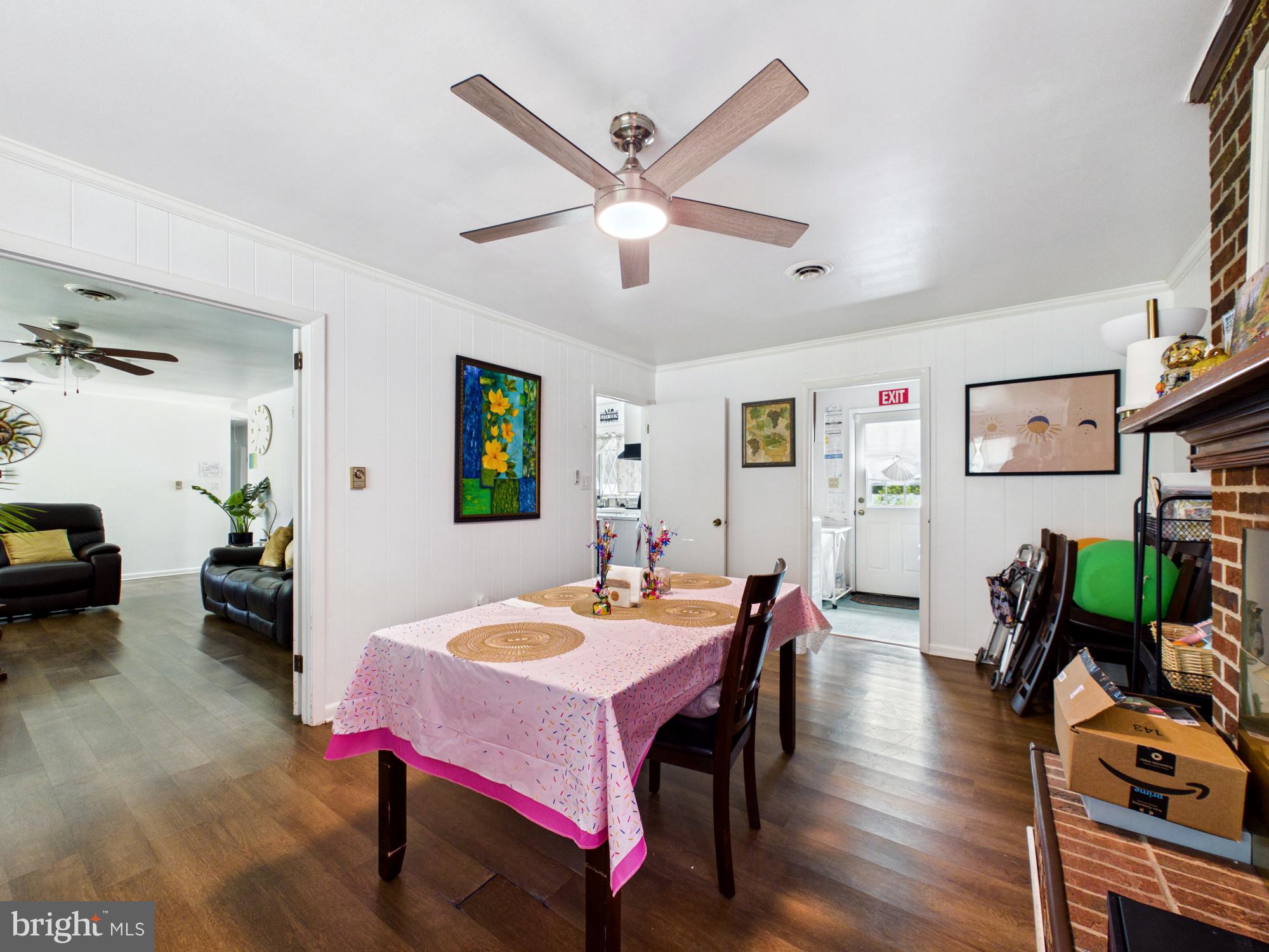 503 Gunby Road Salisbury, MD 21804 - Photo 8 of 36 Inviting dining space with natural light.
