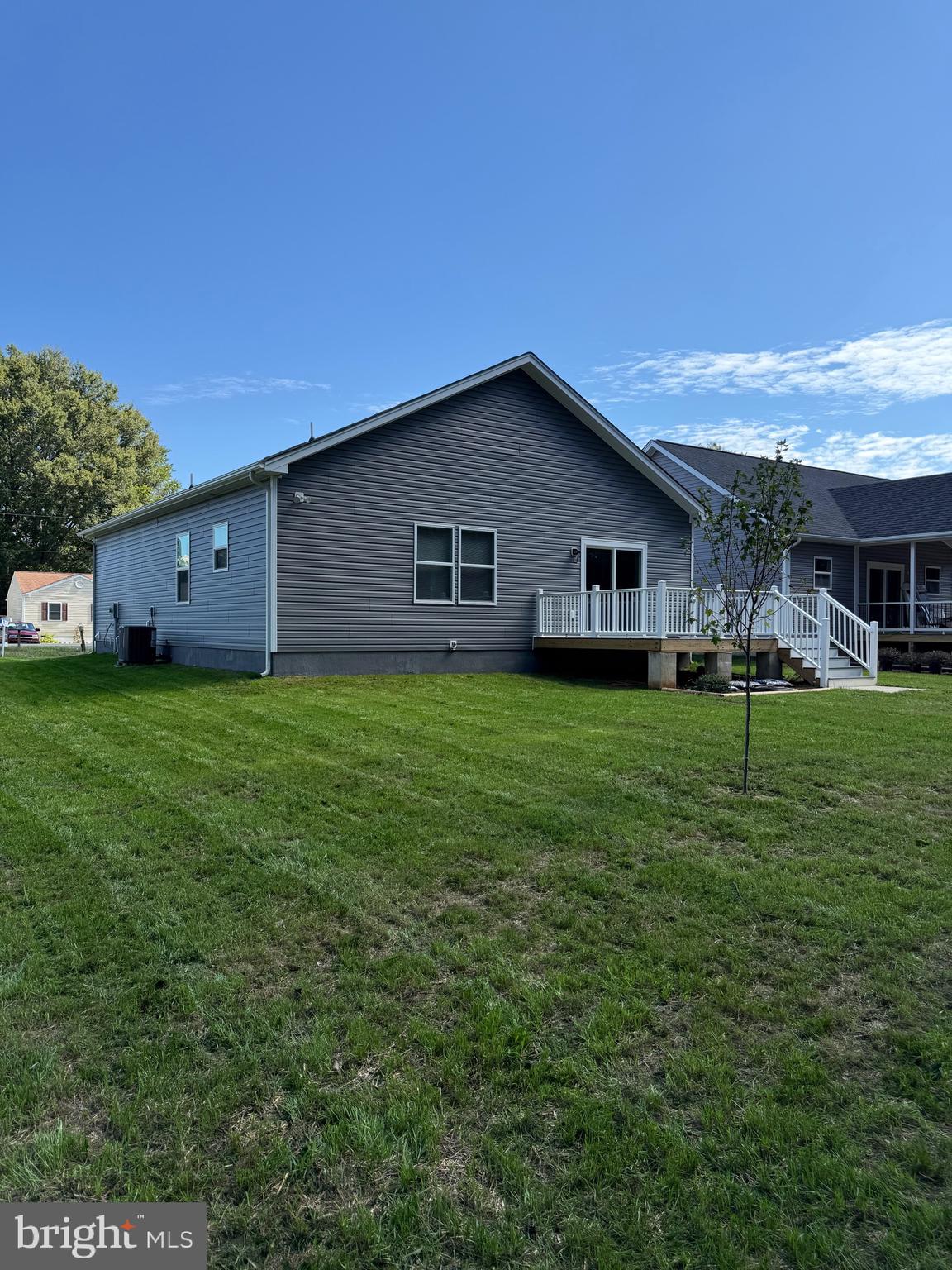 219 Holly Way Colonial Beach, VA 22443 - Photo 5 of 68