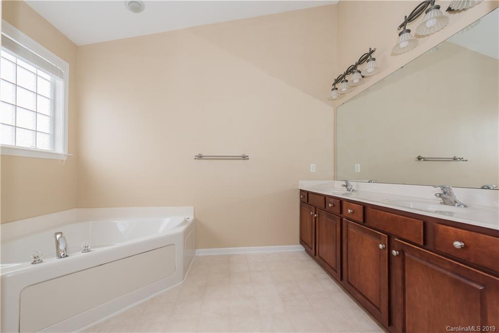 2316 Jade Lane Fort Mill, SC 29708 - Photo 24 of 32