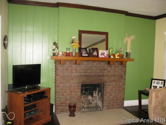 1728 South College Street Springfield, IL 62704 - Photo 7 of 13 Gallery Image 7