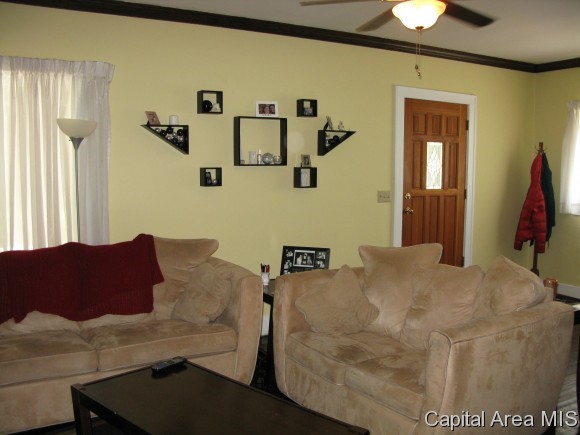 1728 South College Street Springfield, IL 62704 - Photo 8 of 13 Gallery Image 8