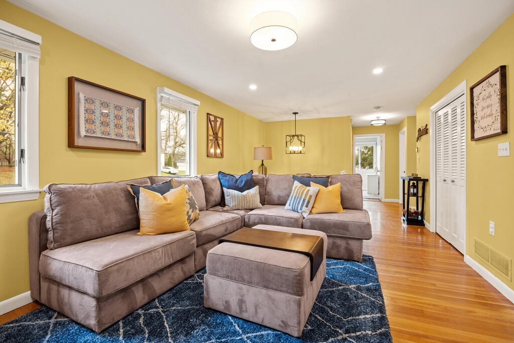 18 George Road Maynard, MA 01754 - Photo 5 of 40 Gallery Image 5
