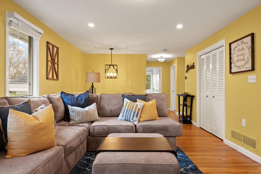 18 George Road Maynard, MA 01754 - Photo 6 of 40 Gallery Image 6