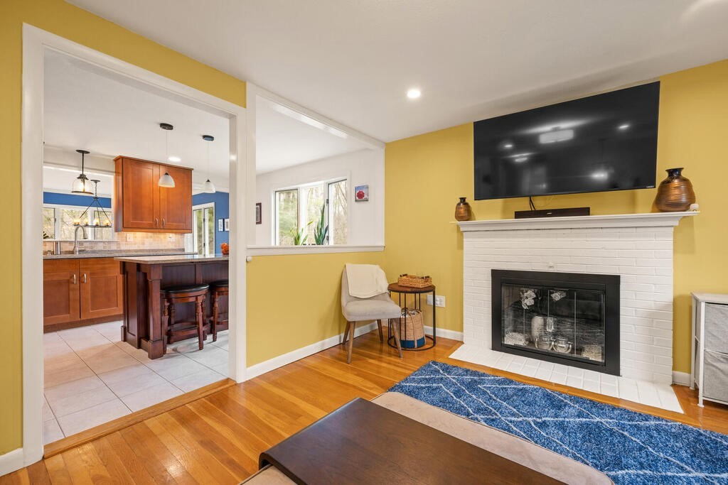18 George Road Maynard, MA 01754 - Photo 8 of 40 Gallery Image 8