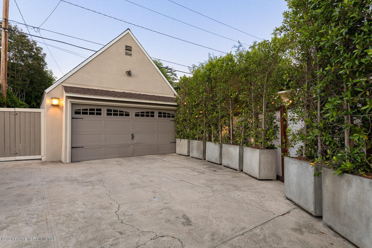 72 Annandale Road Pasadena, CA 91105 - Photo 45 of 45 a view of a house with a outdoor space
