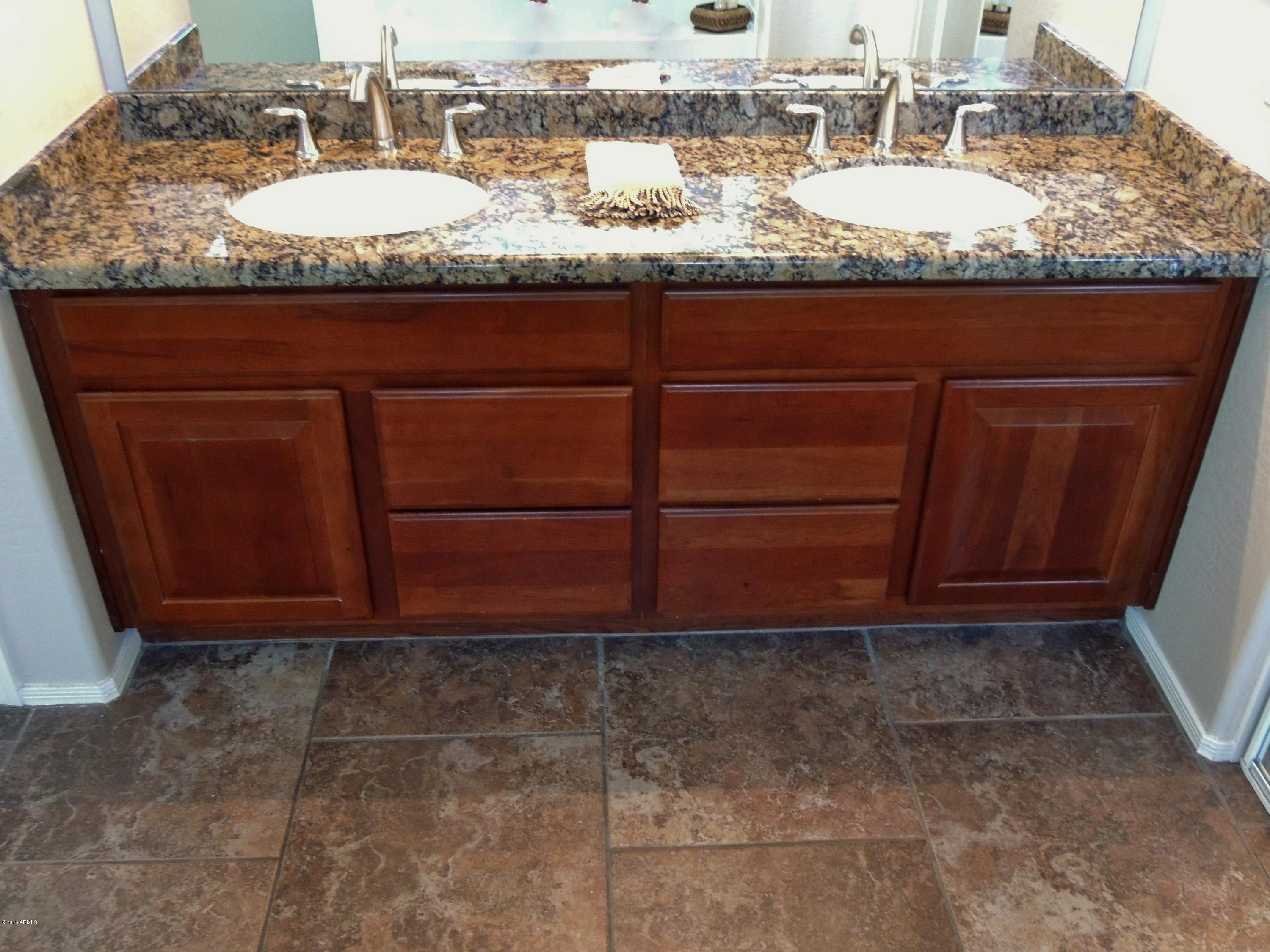 43266 West Magnolia Road Maricopa, AZ 85138 - Photo 27 of 34 Master Bath w/Granite