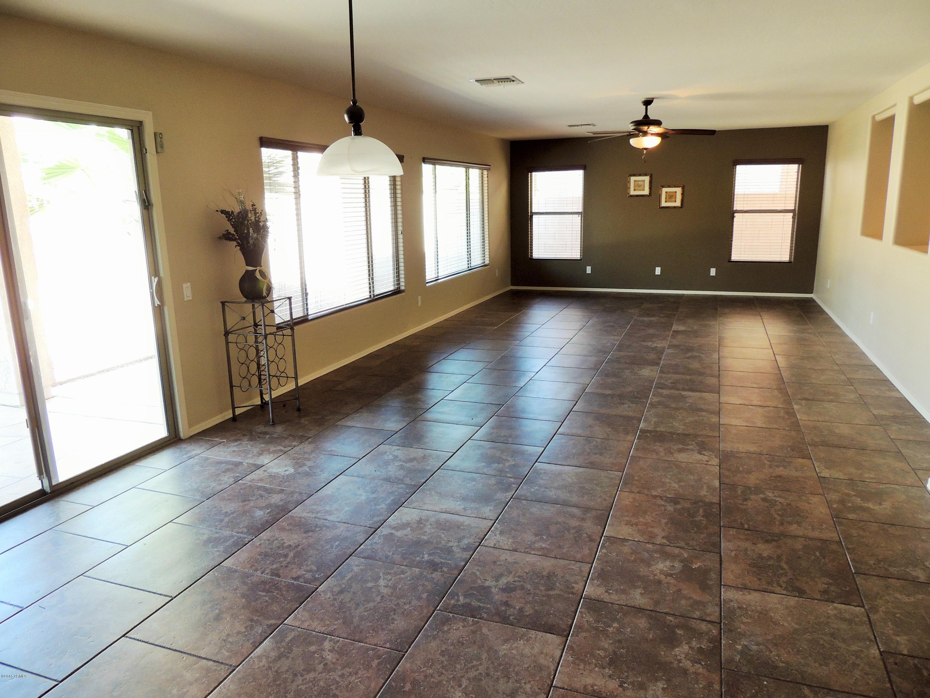 43266 West Magnolia Road Maricopa, AZ 85138 - Photo 7 of 34 Family Room