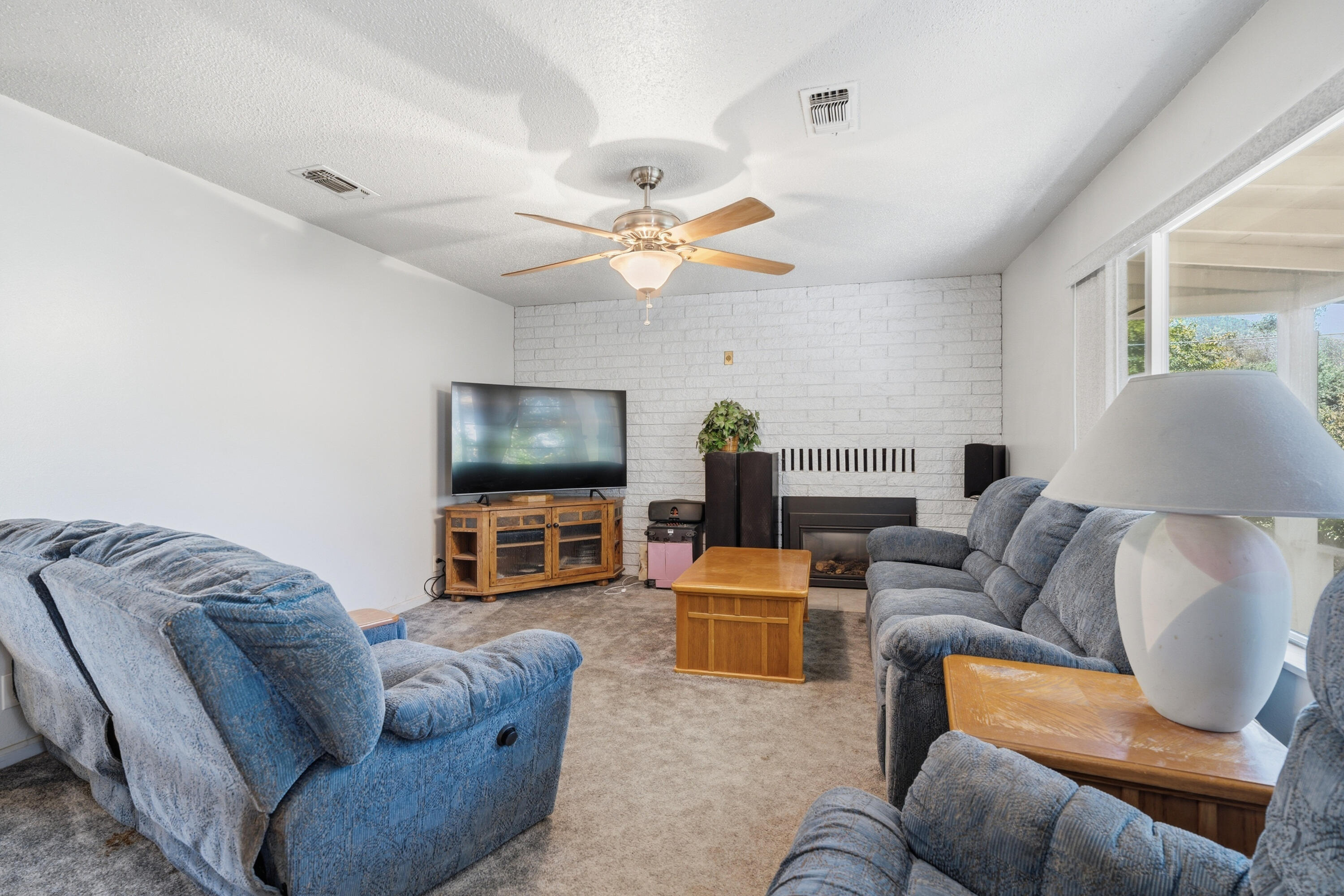 14673 Spring Branch Road Redding, CA 96003 - Photo 11 of 39 TUF07650