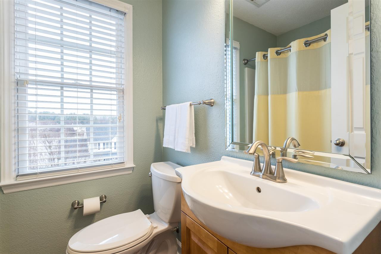 4312 Willow Lake Road Raleigh, NC 27616 - Photo 27 of 30 Full Bathroom