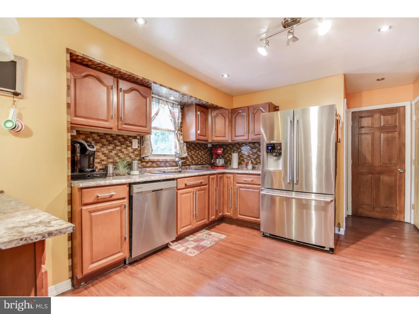 880 Boundary Road Deptford, NJ 08096 - Photo 5 of 25 Gallery Image 5