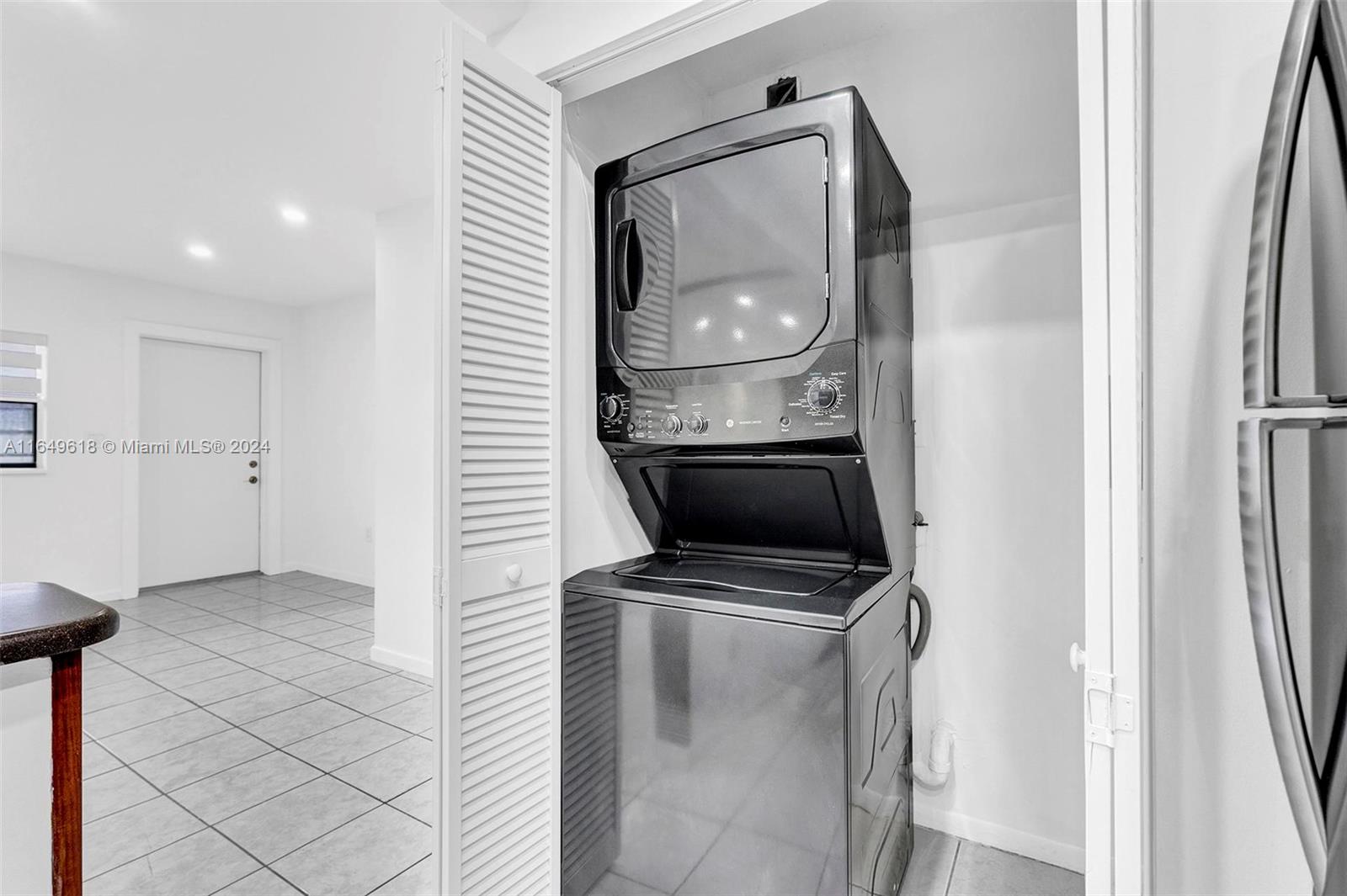 13240 Southwest 17th Lane, Unit 8 Miami, FL 33175 - Photo 5 of 14