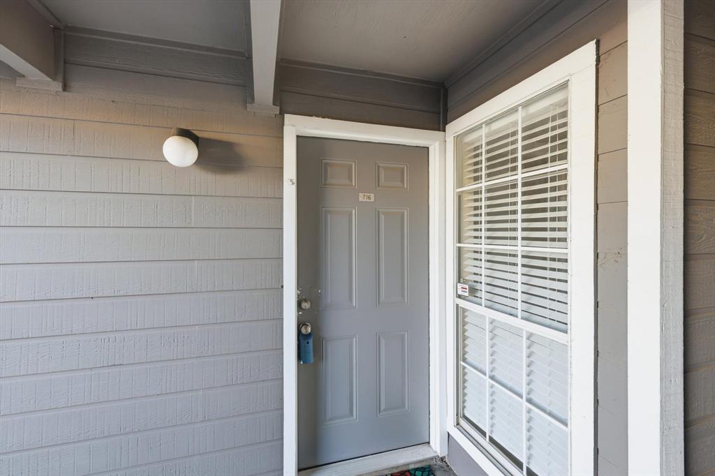 18333 Roehampton Drive, Unit 716 Dallas, TX 75252 - Photo 4 of 24