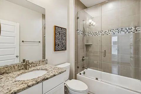 $949,000 | 952 9th Avenue South, Nashville, TN 37203