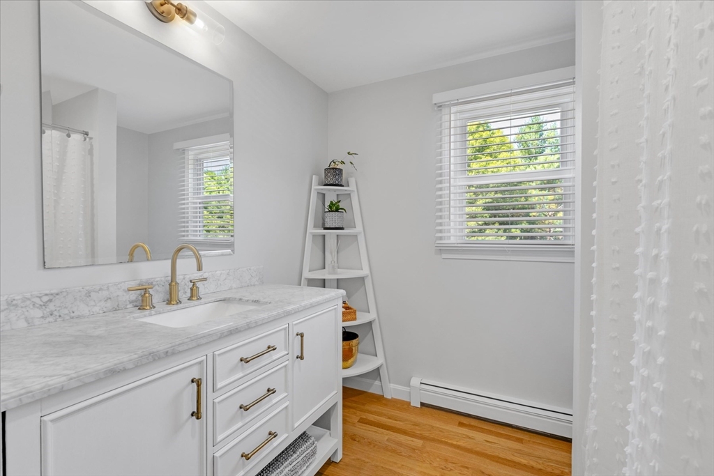 139 Fuller Road Barnstable, MA 02632 - Photo 8 of 31 Gallery Image 8