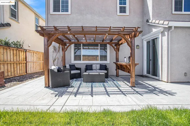 a view of yard from deck