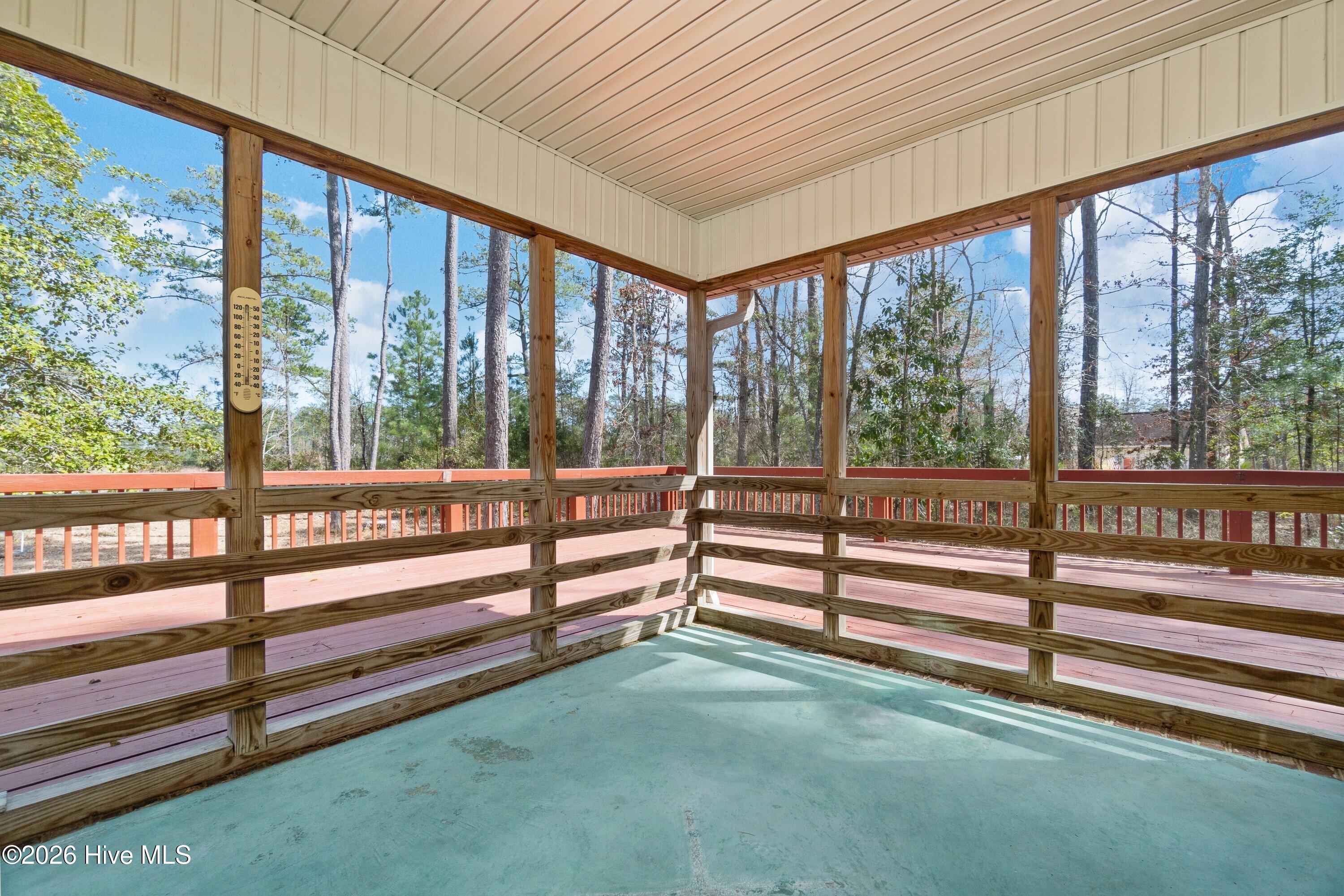 615 Bent Tree Road Oriental, NC 28571 - Photo 22 of 40 025_Porch