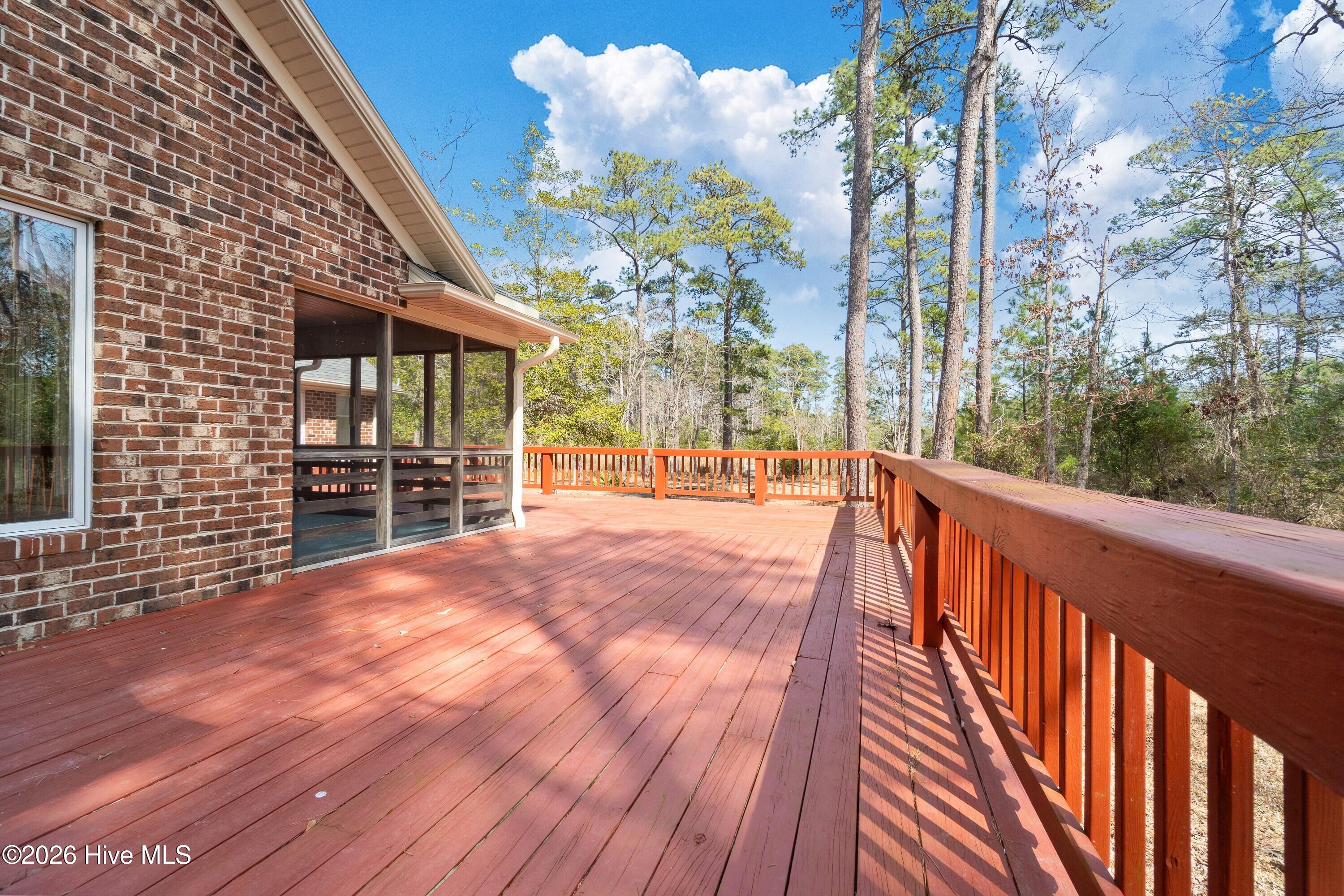 615 Bent Tree Road Oriental, NC 28571 - Photo 26 of 40 004_Deck