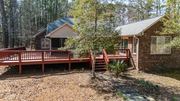 $519,000 | 615 Bent Tree Road, Oriental, NC 28571