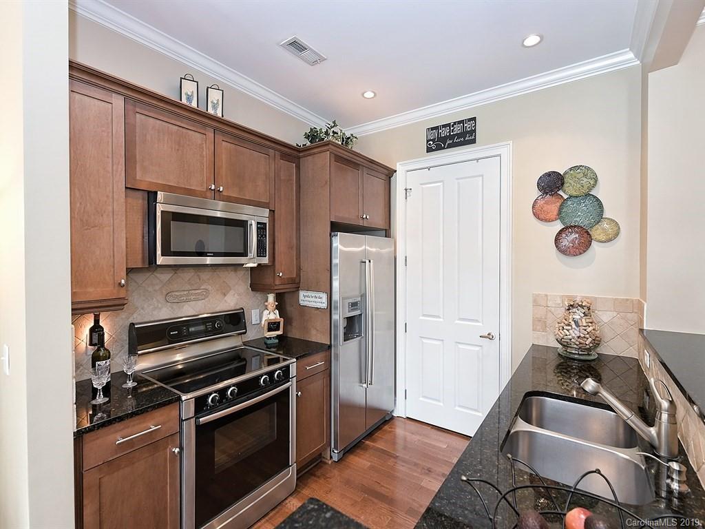 5425 Closeburn Road, Unit 208 Charlotte, NC 28210 - Photo 12 of 26