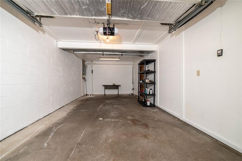 425 Marguerite Road Latrobe, PA 15650 - Photo 20 of 25 INTEGRAL GARAGE.