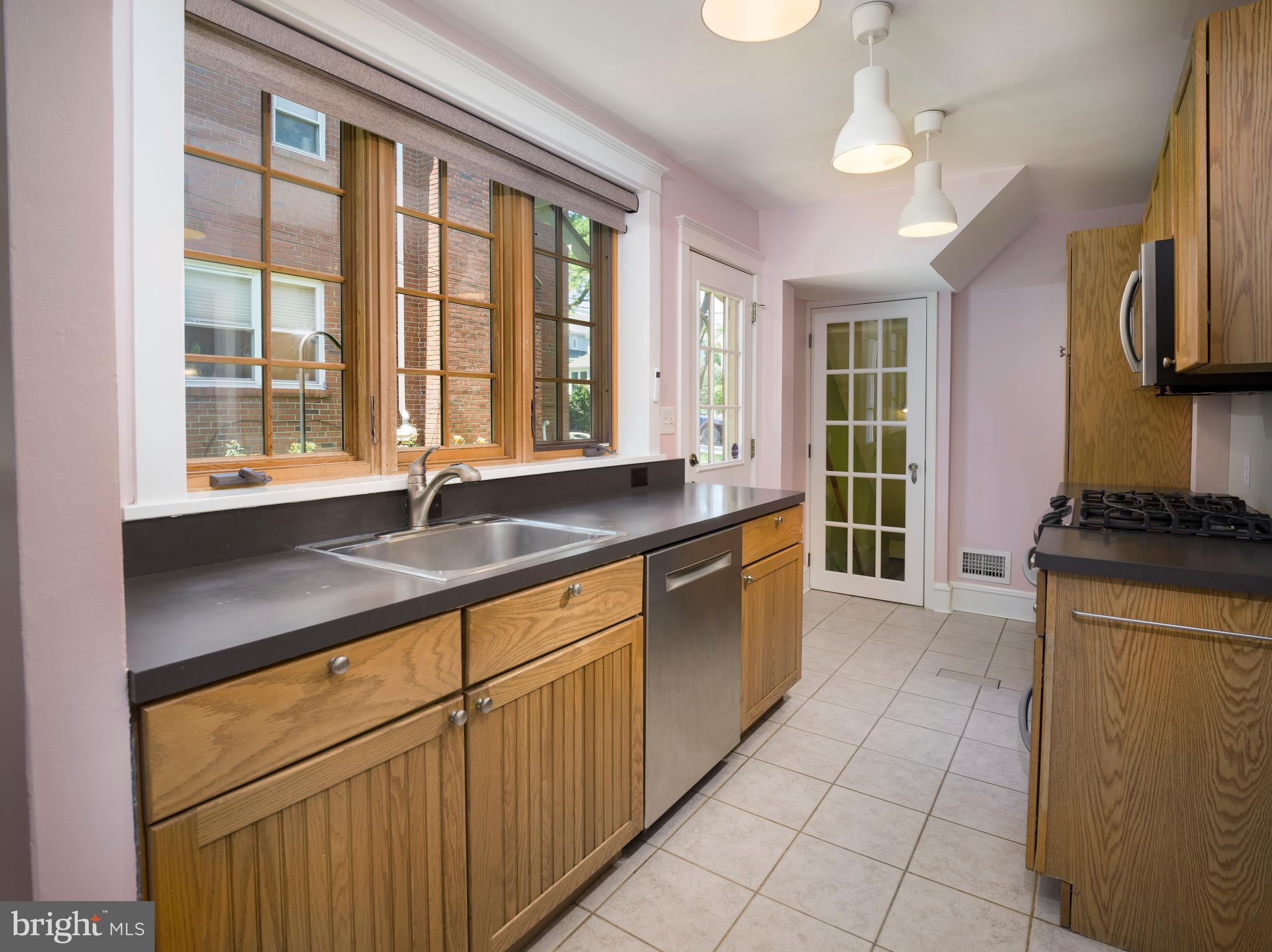 236 Rockglen Road Wynnewood, PA 19096 - Photo 13 of 38 Kitchen