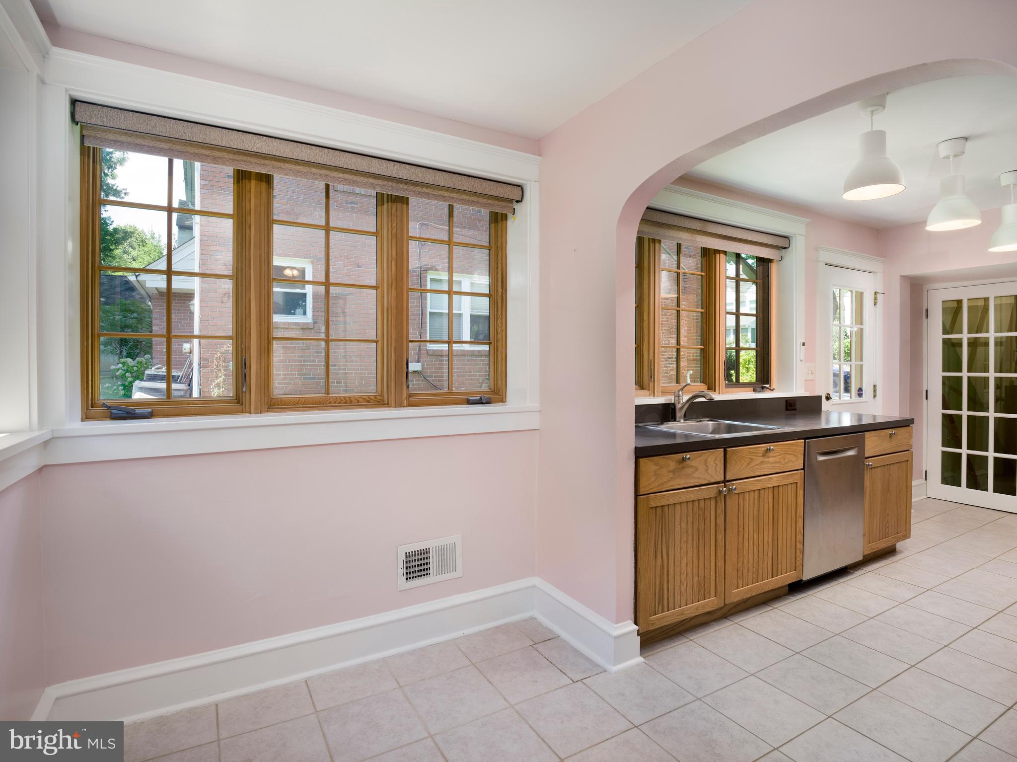 236 Rockglen Road Wynnewood, PA 19096 - Photo 17 of 38 Breakfast Area/Kitchen