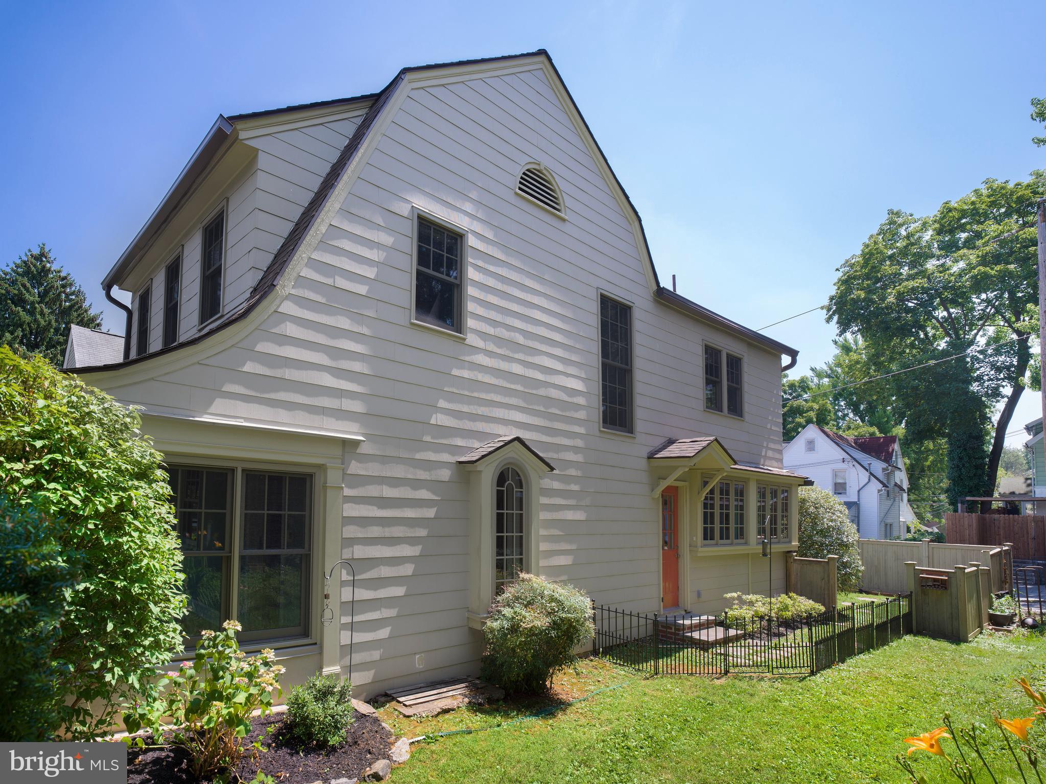 236 Rockglen Road Wynnewood, PA 19096 - Photo 32 of 38 Right Side View
