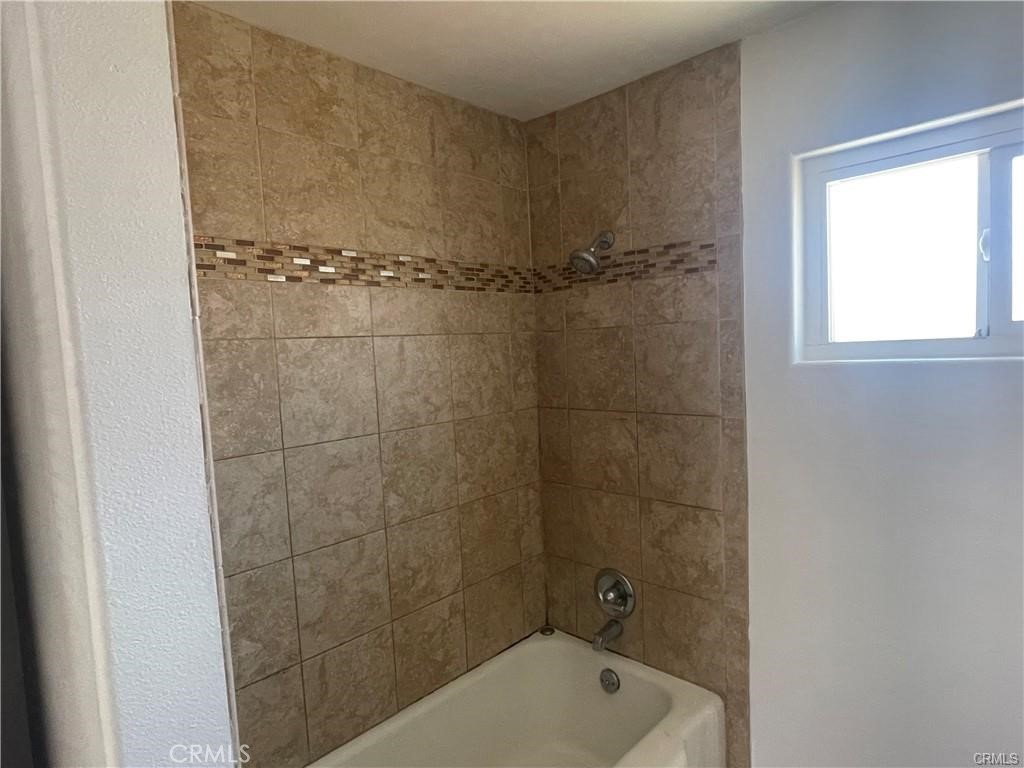 20365 Broken Bow Road Apple Valley, CA 92307 - Photo 8 of 9