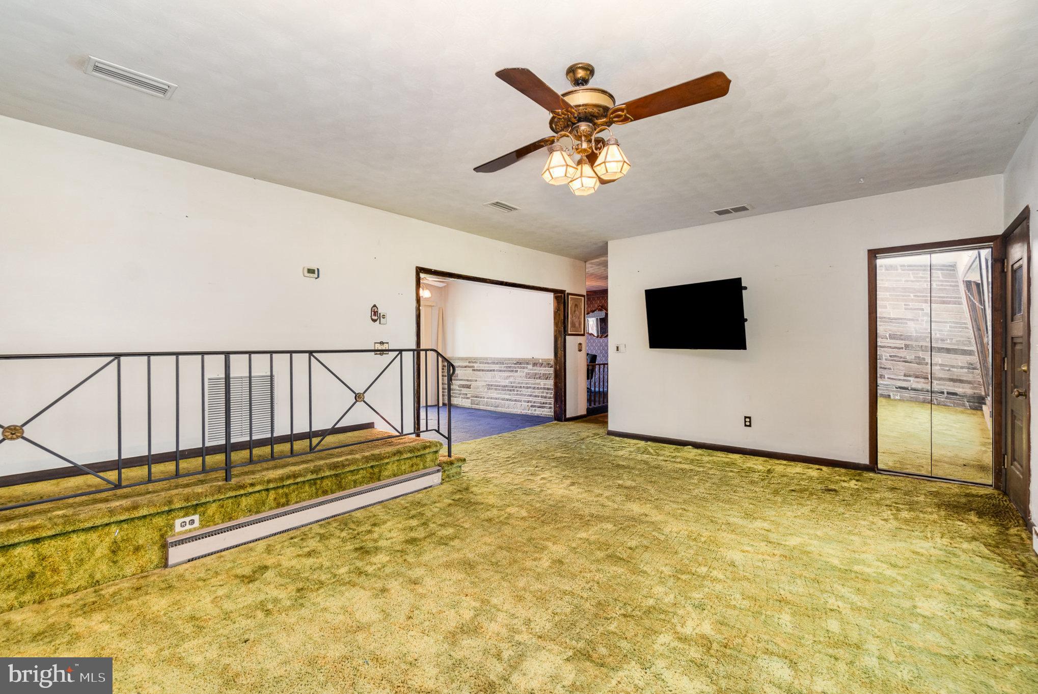 269 Country Club Road Carlisle, PA 17015 - Photo 9 of 30 Gallery Image 9