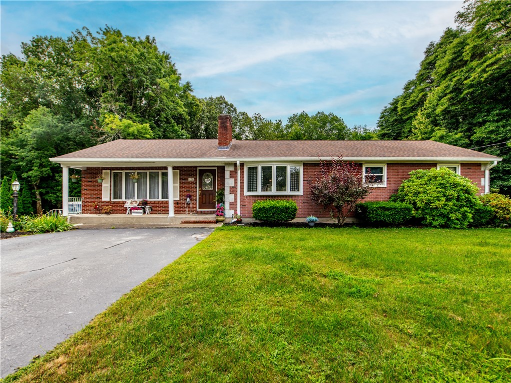 136 Jenckes Hill Road Lincoln, RI 02865 - Photo 5 of 29 Gallery Image 5
