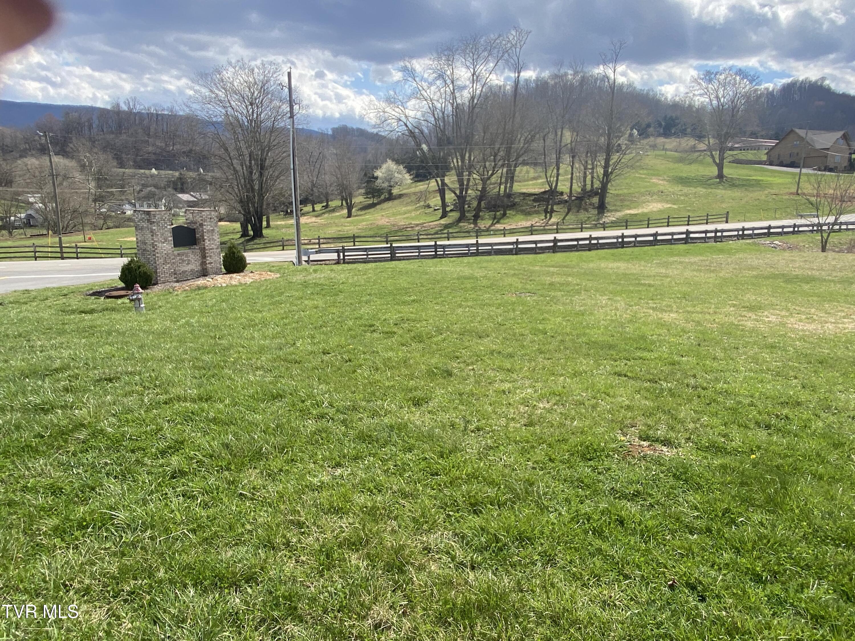 1 Riley Street, Unit 1 A B C D Lebanon, VA 24266 - Photo 4 of 4 IMG_3351