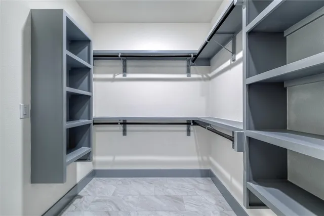 $370,000 | 204 Washington Street, Elgin, TX 78621