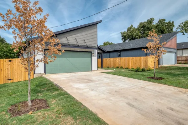 $356,000 | 204 Washington Street, Elgin, TX 78621