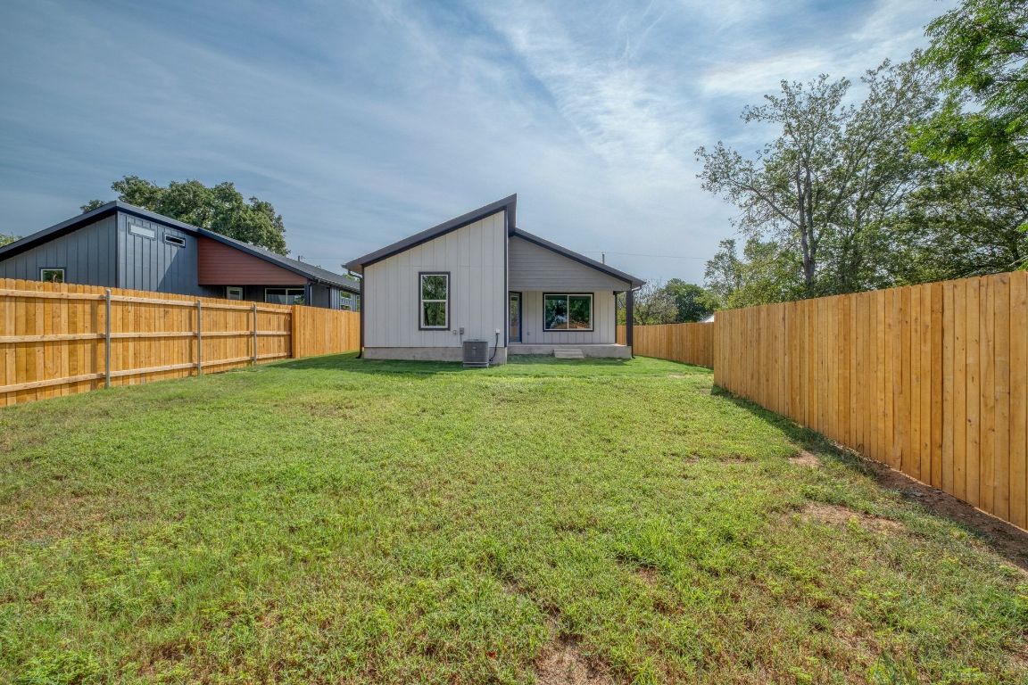 204 Washington Street Elgin, TX 78621 - Photo 23 of 24 Sizable backyard for entertaining
