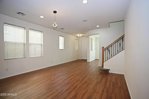 $2,990 | 1090 West Caroline Lane, Tempe, AZ 85284