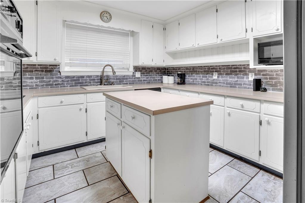 1931 Greenwood Road Asheboro, NC 27203 - Photo 6 of 30