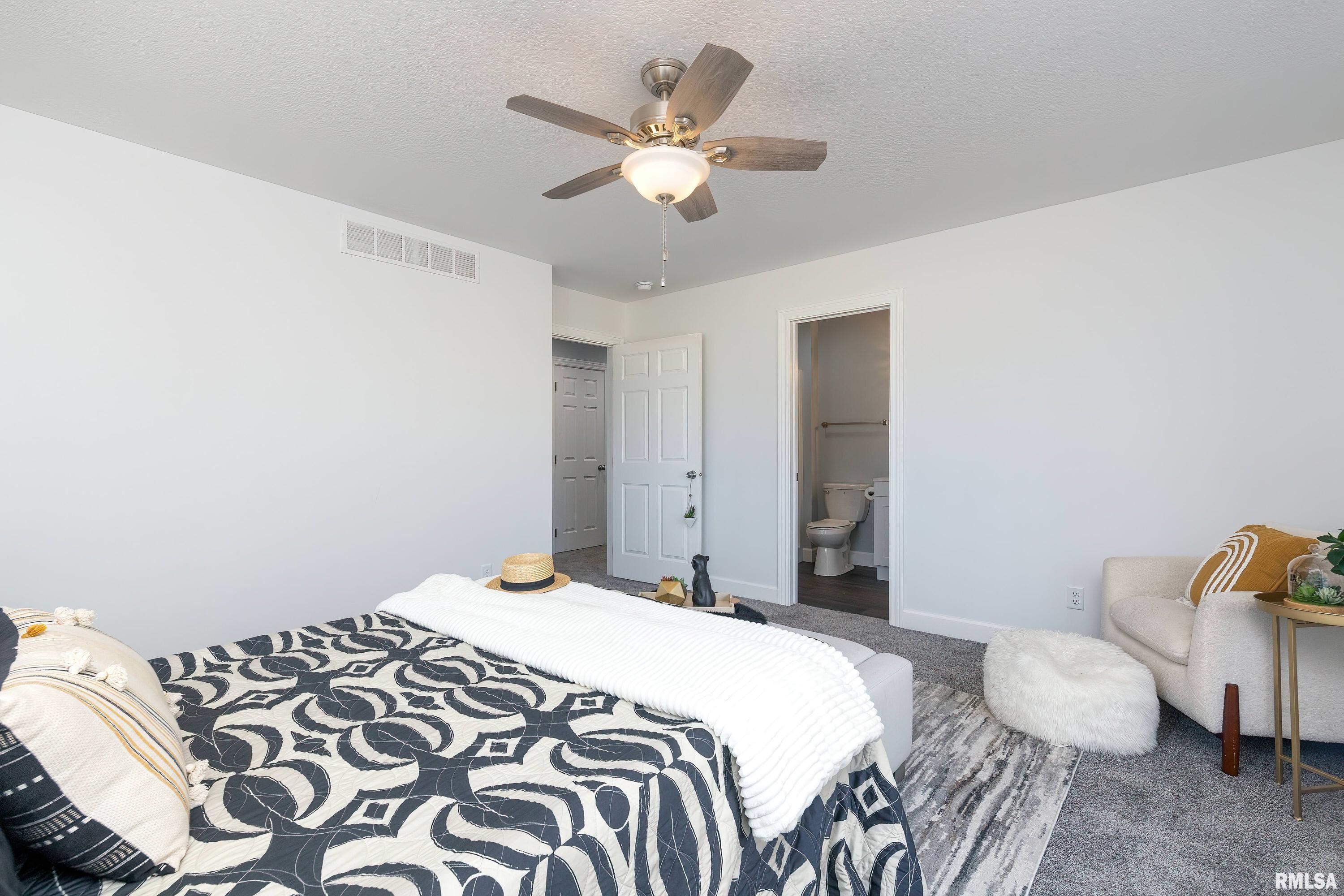 1237 Waverly Road Davenport, IA 52804 - Photo 16 of 31 Gallery Image 16