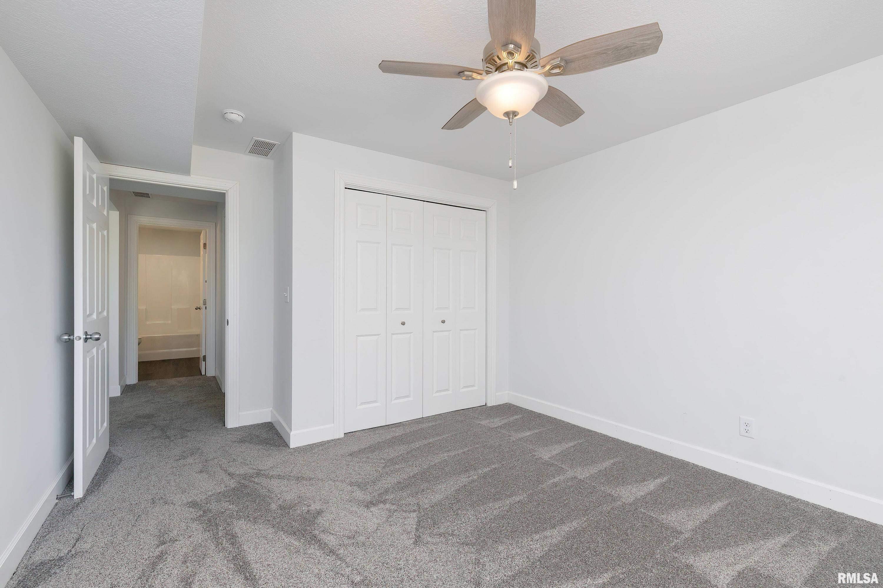 1237 Waverly Road Davenport, IA 52804 - Photo 24 of 31 Gallery Image 24