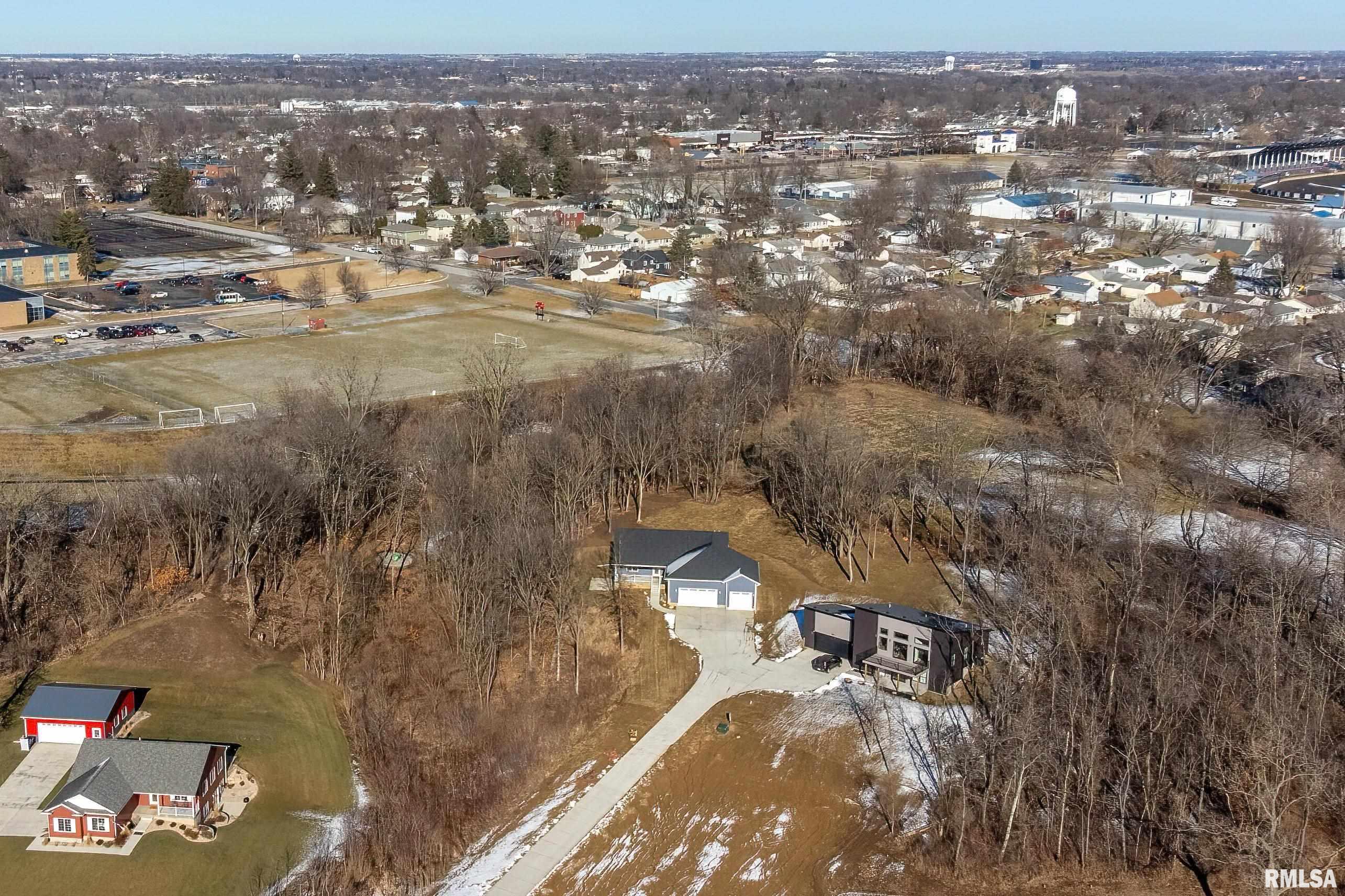 1237 Waverly Road Davenport, IA 52804 - Photo 31 of 31 Gallery Image 31