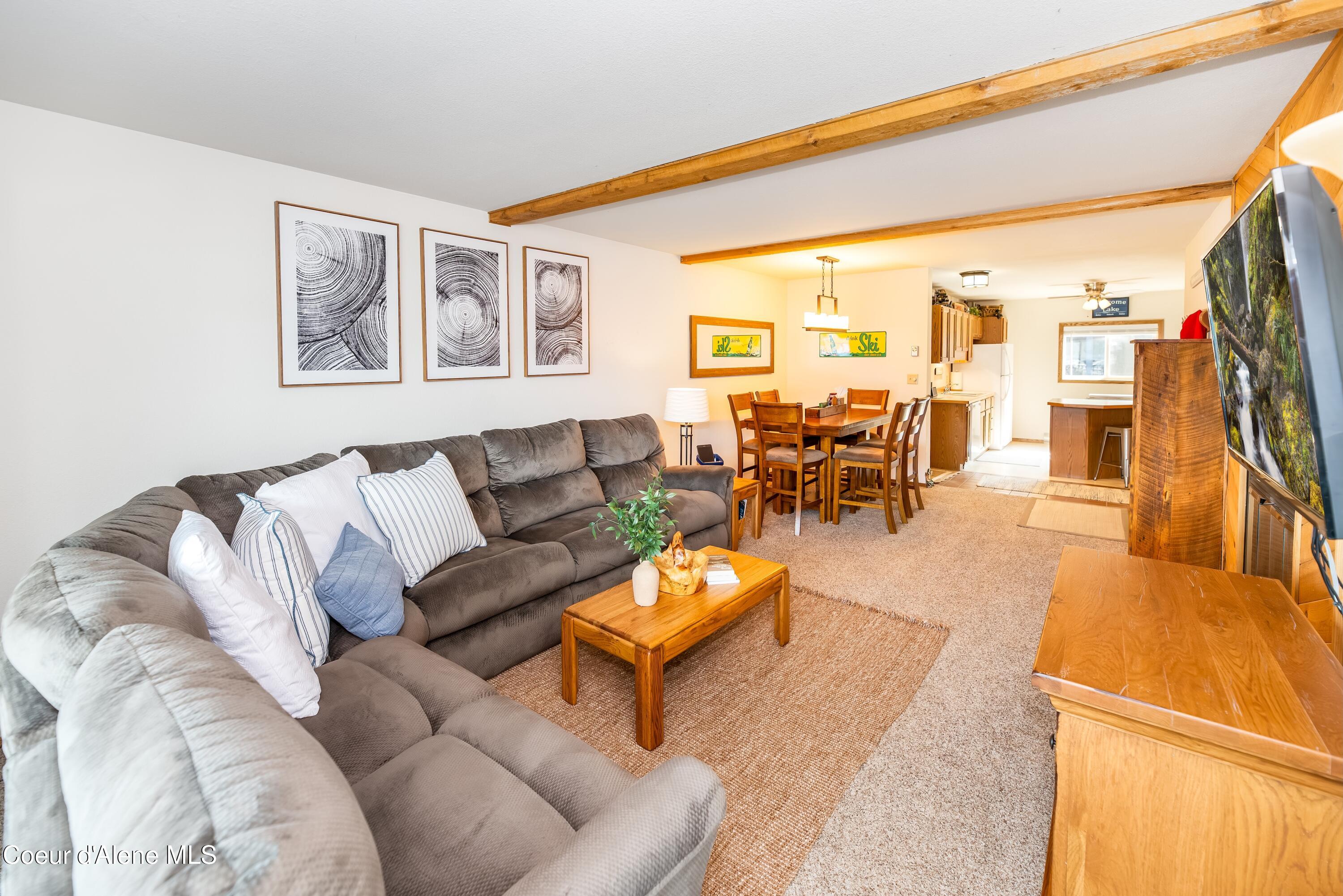 328 Bayview Drive Coolin, ID 83821 - Photo 20 of 35 LIving Room Area