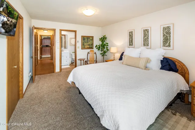 $775,000 | 328 Bayview Drive, Coolin, ID 83821