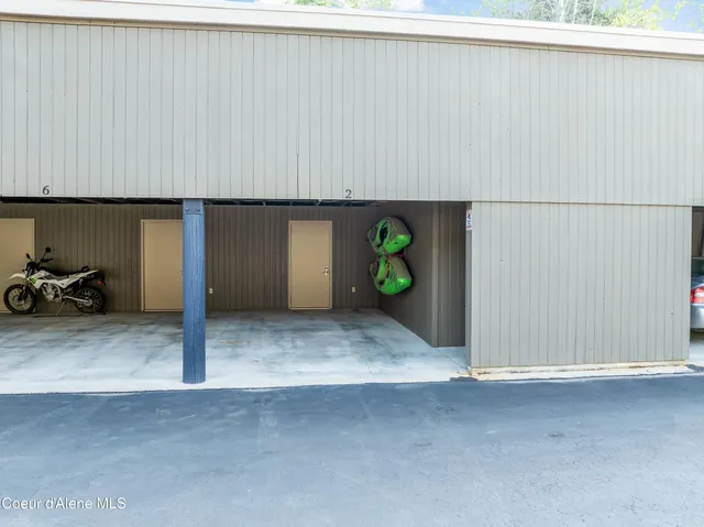 $775,000 | 328 Bayview Drive, Coolin, ID 83821