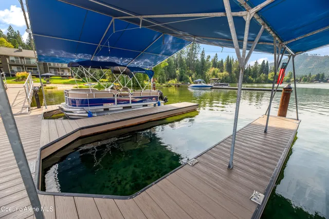 $775,000 | 328 Bayview Drive, Coolin, ID 83821